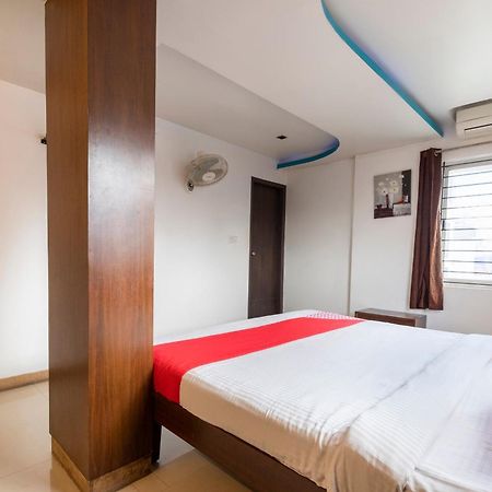 โอโย 71863 เดอะ เรด เวลเว็ต Hotel บังกาลอร์ ภายนอก รูปภาพ