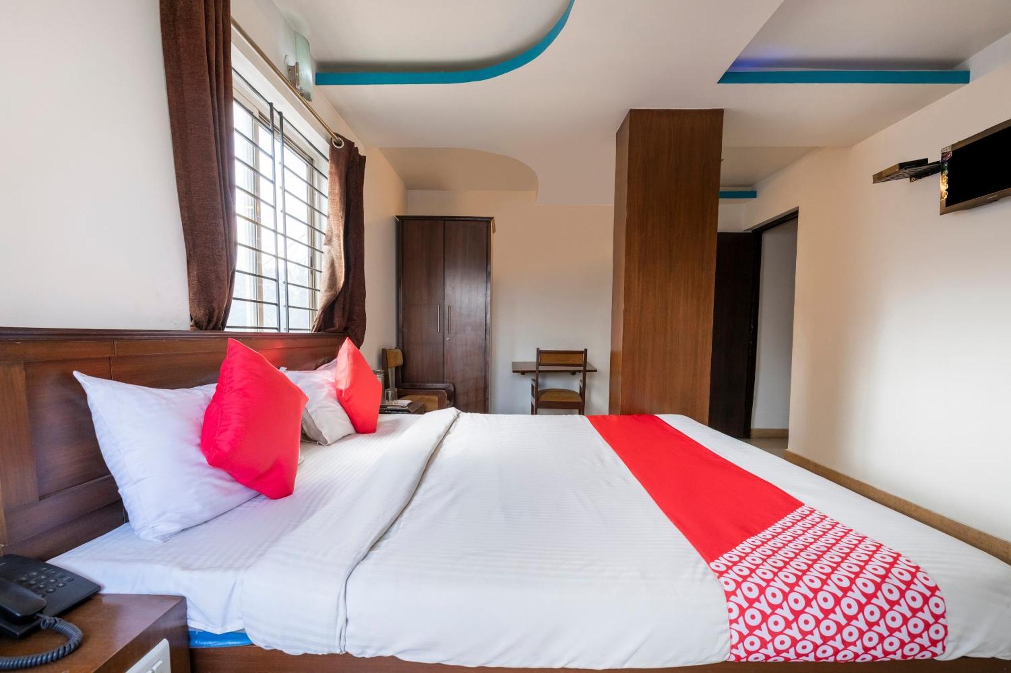 โอโย 71863 เดอะ เรด เวลเว็ต Hotel บังกาลอร์ ภายนอก รูปภาพ